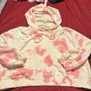 Lelis collection hoodie medium crop